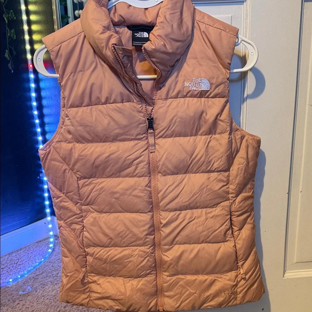 The North Face Peach Puffer Vest - Picture 1 of 7